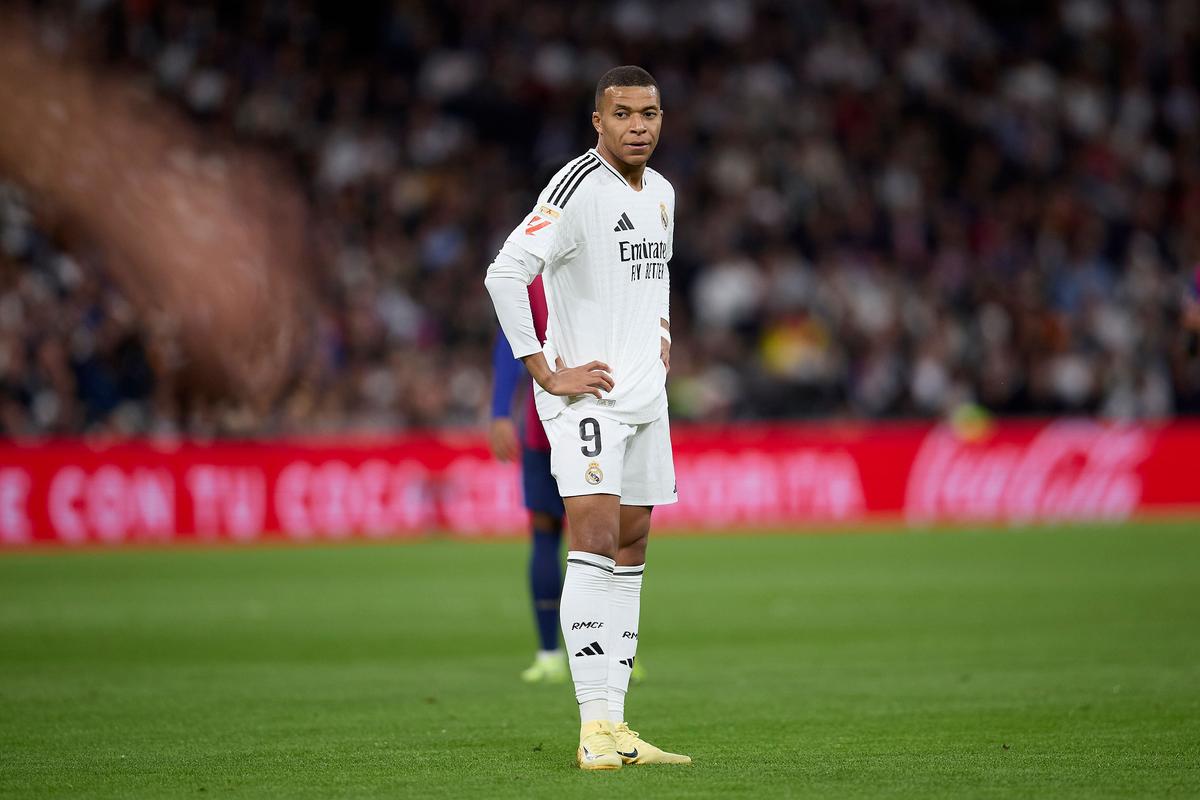 雄鹿vs篮网前瞻：托马斯继续缺席，字母哥能否率队结束7连败？