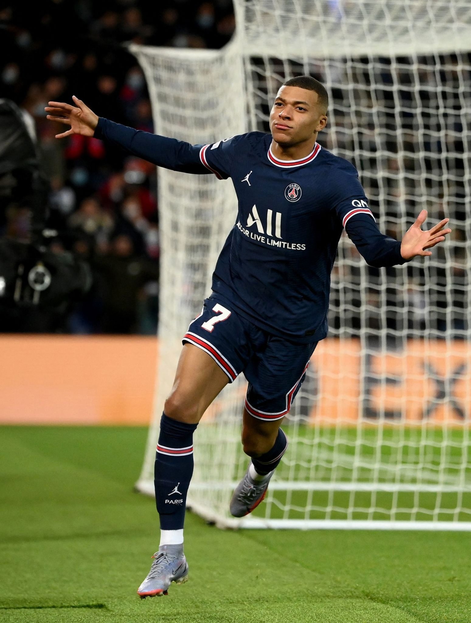 篮球勇士全队轮转效率提升