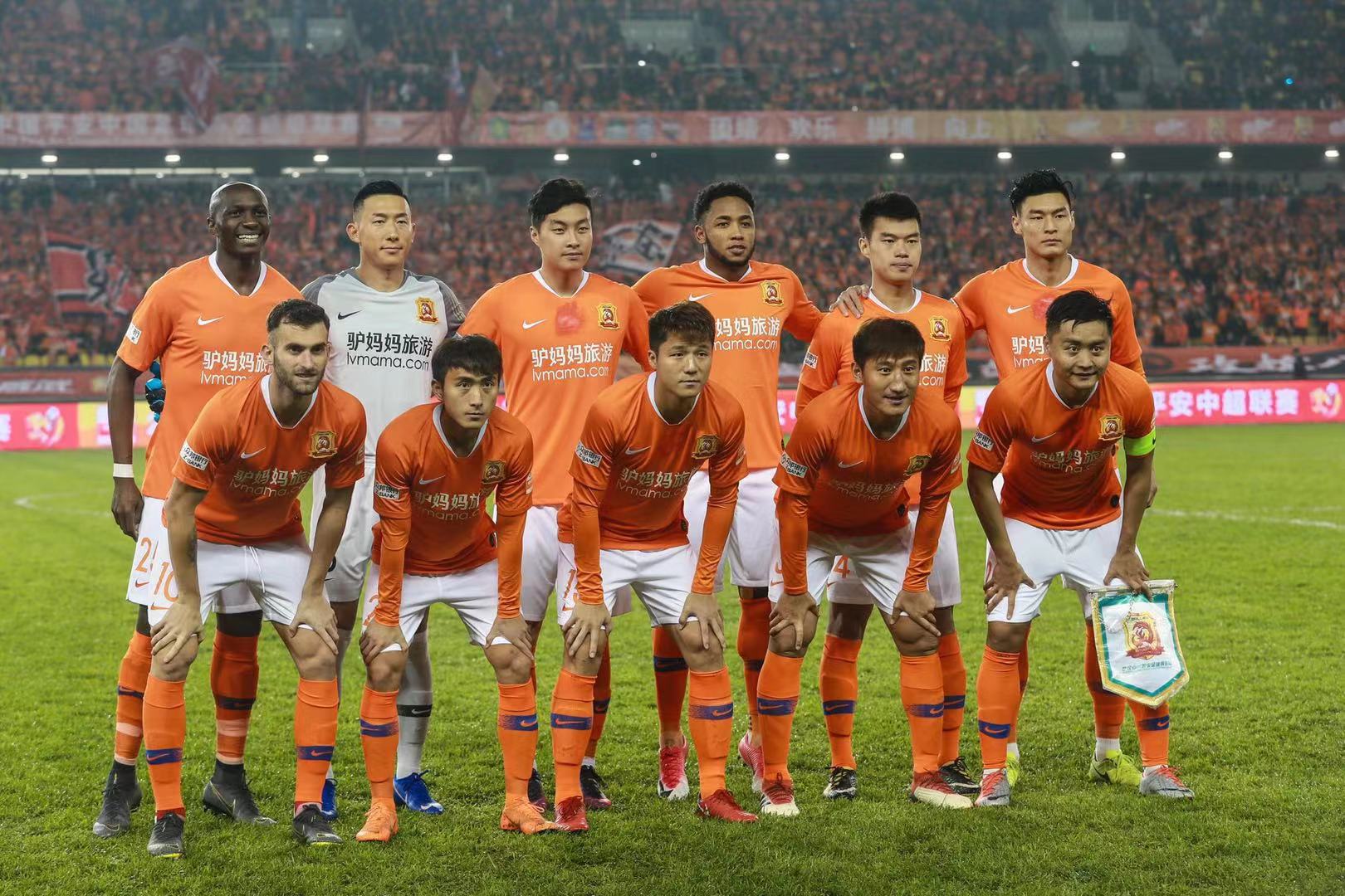 猛龙豪取8连胜，榜眼秀英格拉姆狂砍37分7篮板终迎爆发